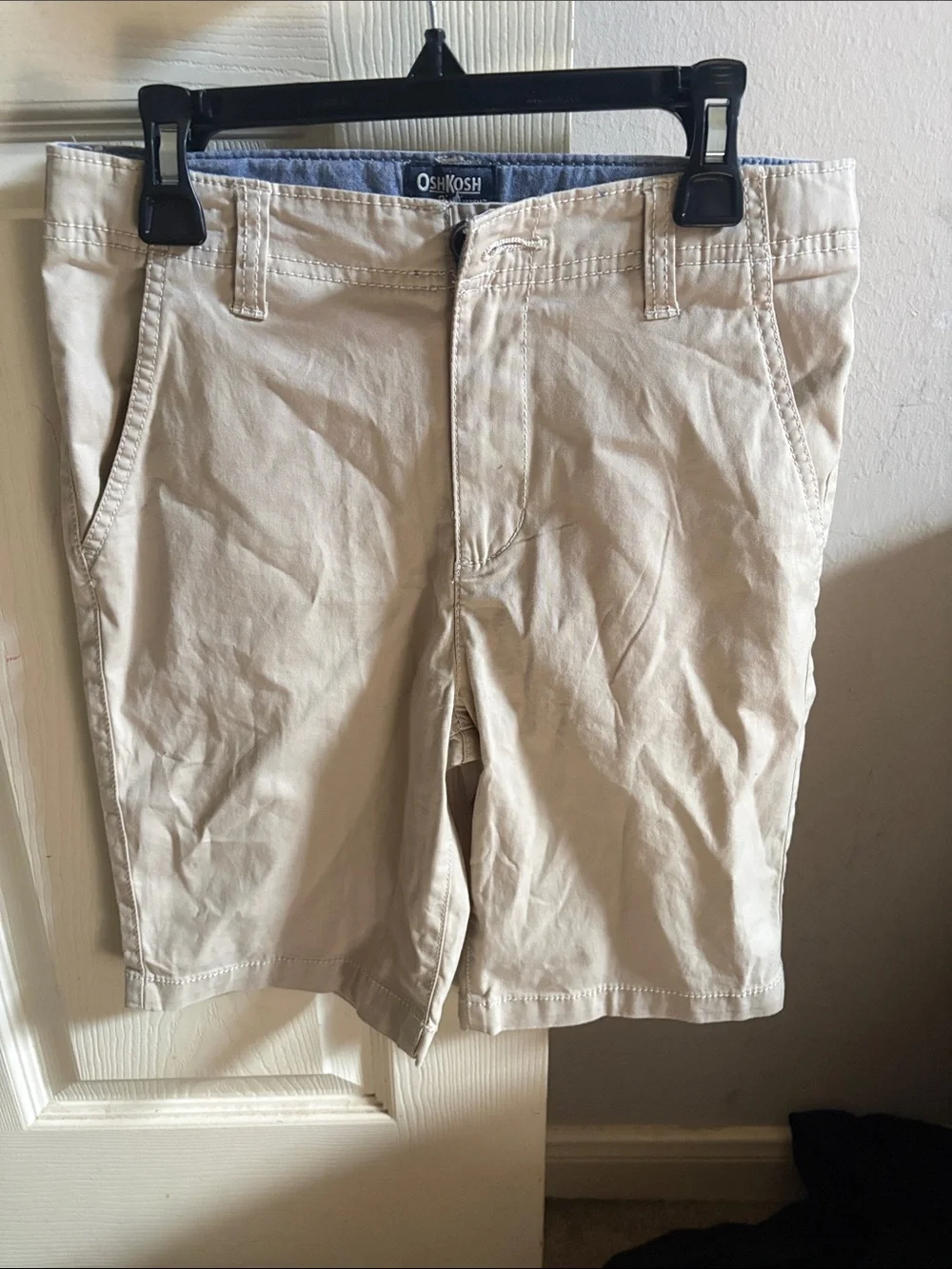 OshKosh B'gosh Light Beige Men’s Flat-Front Chino Shorts